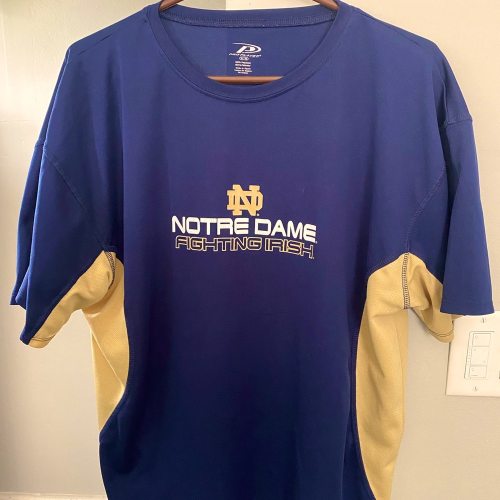 Fighting Irish Notre Dame t shirt